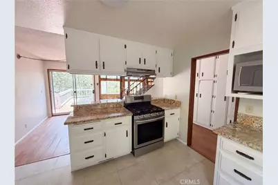 22360 Briarwood, Crestline, CA 92325 - Photo 11