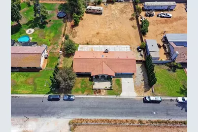 7950 Olivia Way, Riverside, CA 92509 - Photo 5