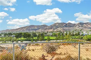 11918 Peach Tree Rd, Yucaipa, CA 92399 - Photo 17