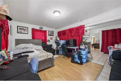724 E 50th, Los Angeles, CA 90011 - Photo 9