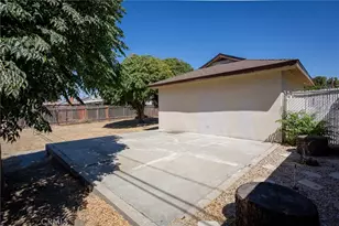 16563 Barbee, Fontana, CA 92336 - Photo 31