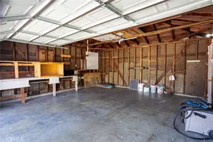 16563 Barbee, Fontana, CA 92336 - Photo 25