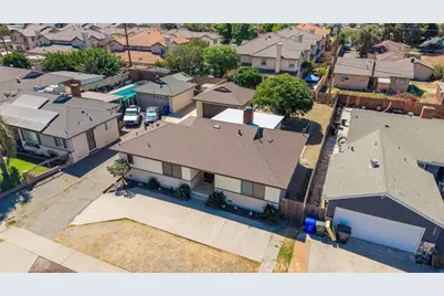 16563 Barbee, Fontana, CA 92336 - Photo 5