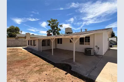 33640 Reedywoods, Yucaipa, CA 92399 - Photo 17