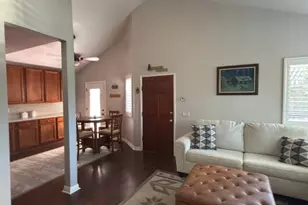 33519 Falling Leaf Dr, Green Valley Lake, CA 92341 - Photo 9