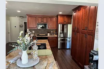 13557 Pineridge Court, Yucaipa, CA 92399 - Photo 7