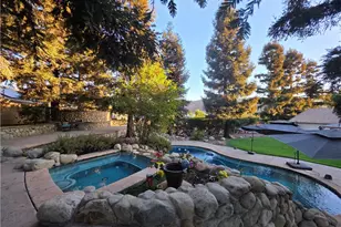 13557 Pineridge Ct, Yucaipa, CA 92399 - Photo 39