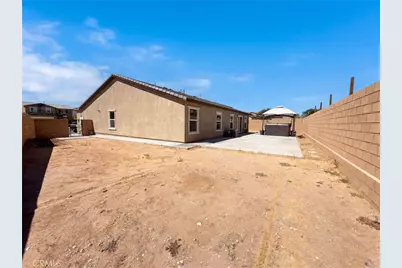14220 Bison Court, Victorville, CA 92394 - Photo 5