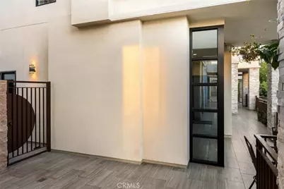 18717 Redwing, Tarzana, CA 91356 - Photo 29
