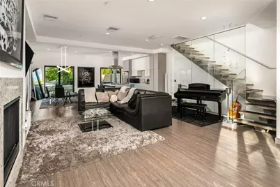 18717 Redwing, Tarzana, CA 91356 - Photo 7