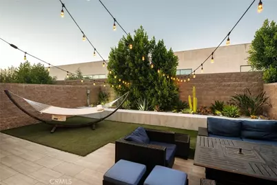 18717 Redwing, Tarzana, CA 91356 - Photo 31