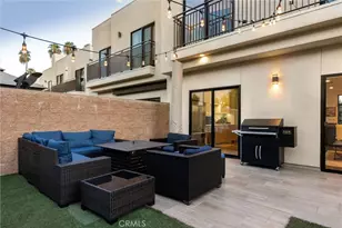 18717 Redwing, Tarzana, CA 91356 - Photo 47