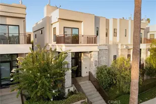 18717 Redwing, Tarzana, CA 91356 - Photo 37