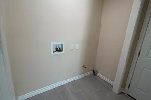 701 N Willow Ave, Compton, CA 90221 - Photo 7