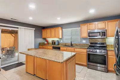 52988 Astrid, Lake Elsinore, CA 92532 - Photo 9