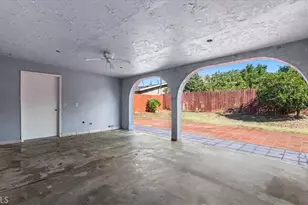 8309 40th St, Jurupa Valley, CA 92509 - Photo 15