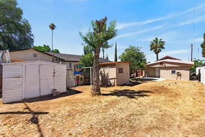 160 Highland Avenue, Riverside, CA 92507 - Photo 27