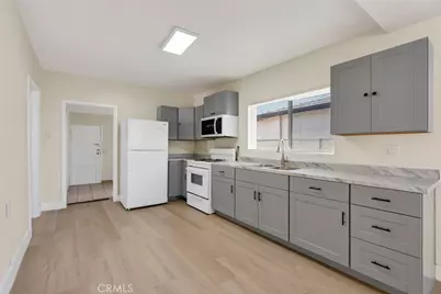 160 Highland Avenue, Riverside, CA 92507 - Photo 9