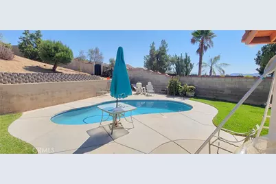 11320 Ridgemont, Moreno Valley, CA 92557 - Photo 5