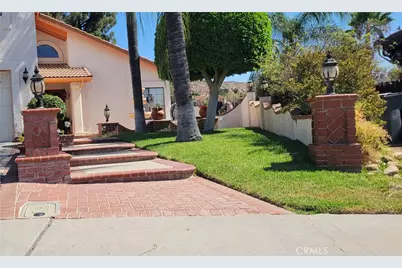 11320 Ridgemont, Moreno Valley, CA 92557 - Photo 9