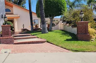 11320 Ridgemont, Moreno Valley, CA 92557 - Photo 9