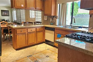 11320 Ridgemont, Moreno Valley, CA 92557 - Photo 15