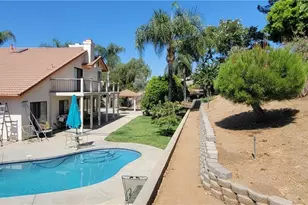 11320 Ridgemont, Moreno Valley, CA 92557 - Photo 3