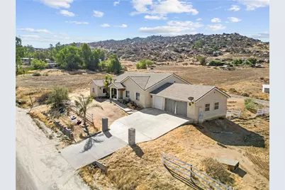 29715 Central, Nuevo, CA 92567 - Photo 5