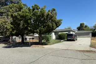 1425 W Hays, Banning, CA 92220 - Photo 1