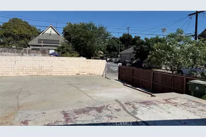 5620 Fortuna, Los Angeles, CA 90011 - Photo 11