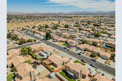 12391 Chuckwalla, Victorville, CA 92395 - Photo 27