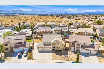 36653 Macarthur, Palmdale, CA 93552 - Photo 3