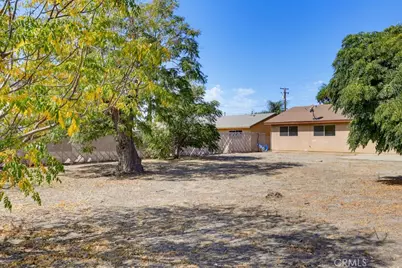 9187 Cypress, Fontana, CA 92335 - Photo 31