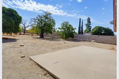 9187 Cypress, Fontana, CA 92335 - Photo 27