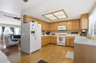44846 Fenhold, Lancaster, CA 93535 - Photo 13