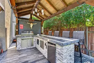 8082 Summer Pl, Fontana, CA 92336 - Photo 37
