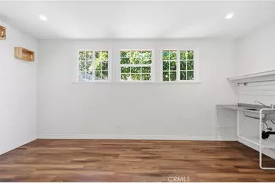 611 S Griffith Park, Burbank, CA 91506 - Photo 17