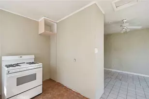 611 S Griffith Park, Burbank, CA 91506 - Photo 19