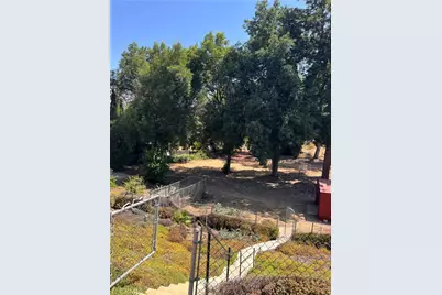 15290 Golden Star Avenue, Riverside, CA 92506 - Photo 7