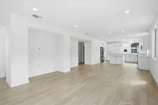 27308 Bear Creek Ln, Valencia, CA 91381 - Photo 11