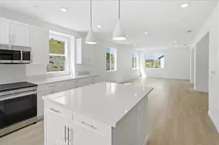 27308 Bear Creek Ln, Valencia, CA 91381 - Photo 17
