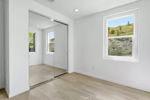27308 Bear Creek Ln, Valencia, CA 91381 - Photo 5