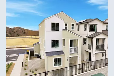 27604 Barefoot Place, Valencia, CA 91381 - Photo 3