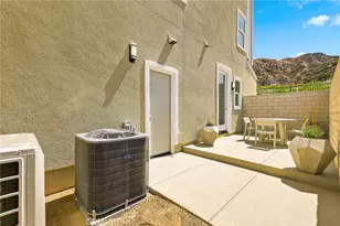27604 Bareroot Pl, Valencia, CA 91381 - Photo 9