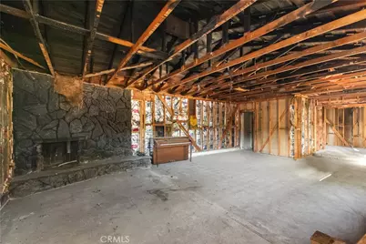 16092 Lakewood Place, Victorville, CA 92395 - Photo 21