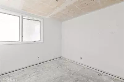 16092 Lakewood Place, Victorville, CA 92395 - Photo 17