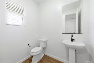 23712 Wilcox Dr, Newhall, CA 91321 - Photo 17