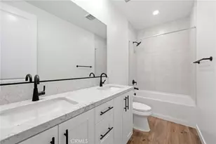 23712 Wilcox Dr, Newhall, CA 91321 - Photo 31