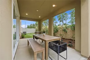 23712 Wilcox Dr, Newhall, CA 91321 - Photo 33