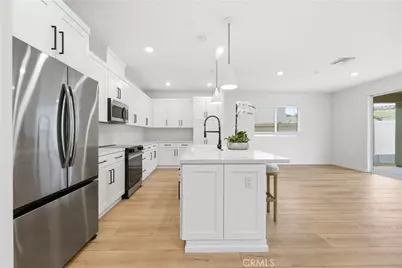 23720 Wilcox Drive, Newhall, CA 91321 - Photo 9